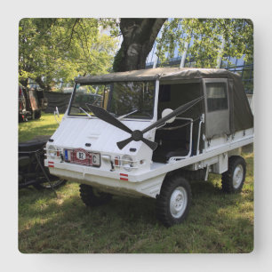 White Puch Haflinger Quadratische Wanduhr