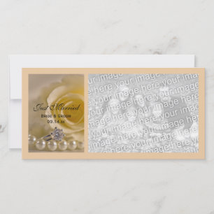 White Rose and Pearls Just Married Ankündigung