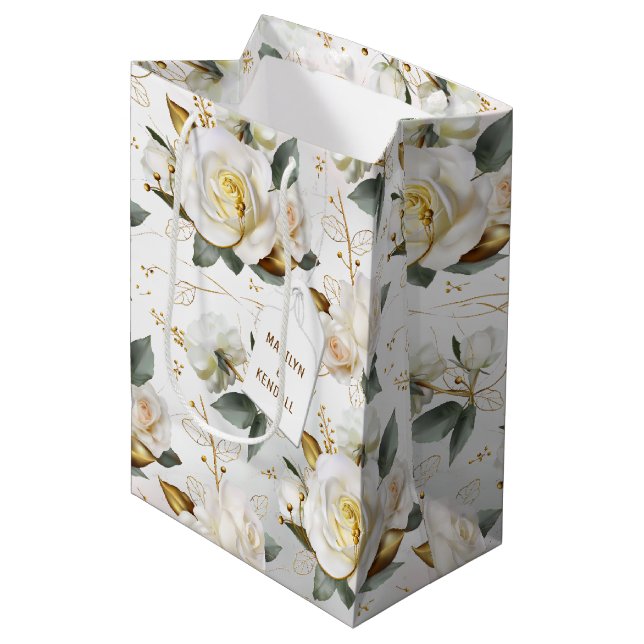 White Rose Gold Romantic Floral Wedding Mittlere Geschenktüte (Vorderseite Schrägansicht)