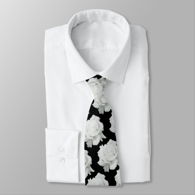 White Rose Petals Necktie Krawatte (Gebunden)