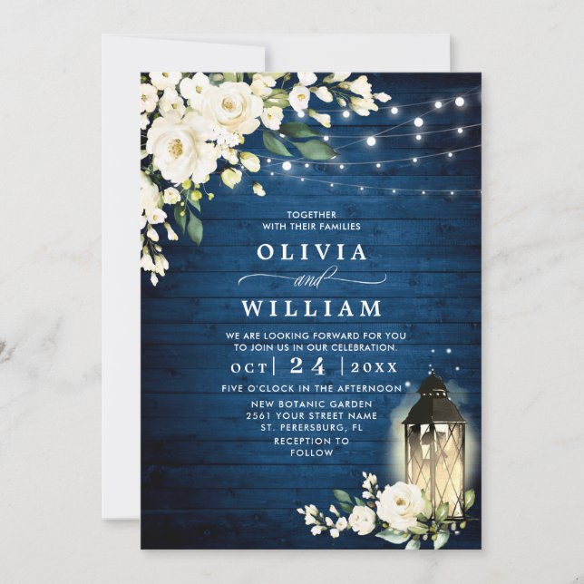White Roses Blue Wood Lantern Wedding QR Code Einladung (Vorderseite)