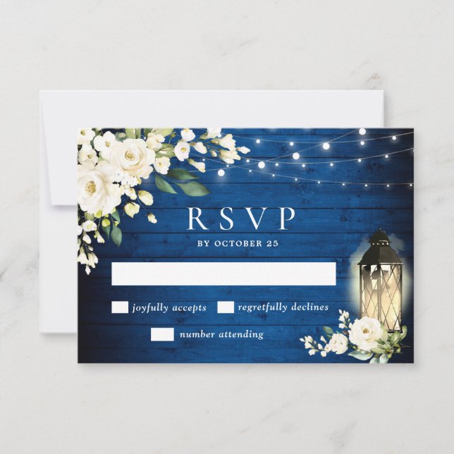 White Roses Royal Blue Wood Lantern Wedding RSVP Karte (Vorderseite)