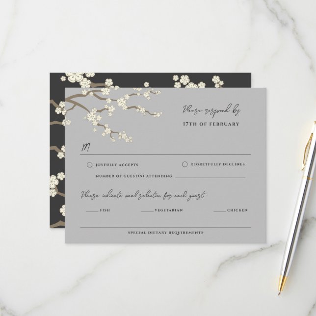 White Sakura Cherry Blossom Wedding RSVP Card (Vorderseite/Rückseite Beispiel)
