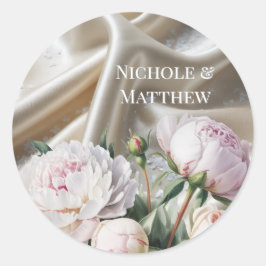 White Satin with Roses and Peony Wedding Runder Aufkleber