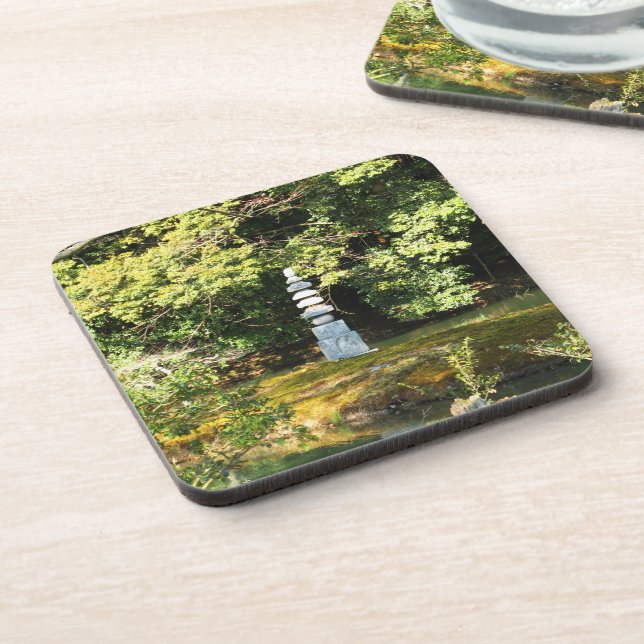 White Snake Pagoda / Hakuja No Tsuka Getränkeuntersetzer (Linke Seite)