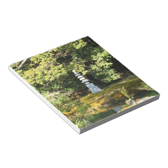 White Snake Pagoda / Hakuja No Tsuka Notizblock (angewinkelt)