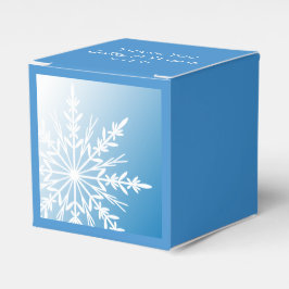 White Snowflake on Blue Winter Wedding Geschenkschachtel