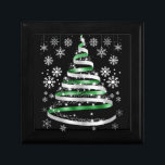White Snowflake Silver Green Ribbon Weihnachtsbaum Erinnerungskiste<br><div class="desc">White Snowflake Silver Green Ribbon Weihnachtsbaum Thema Design Holiday</div>