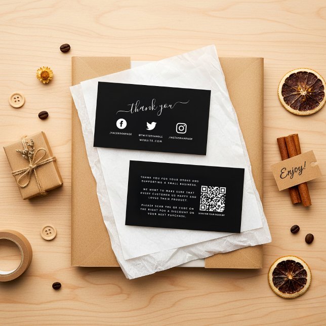 White Social Media Icons QR Code Vielen Dank Begleitkarte (Black social media icons thank you order insert card with message and QR Code.)