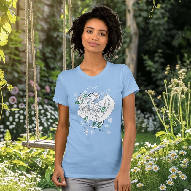 White Winter Dragon Snowflakes Blue T-Shirt (Von Creator hochgeladen)
