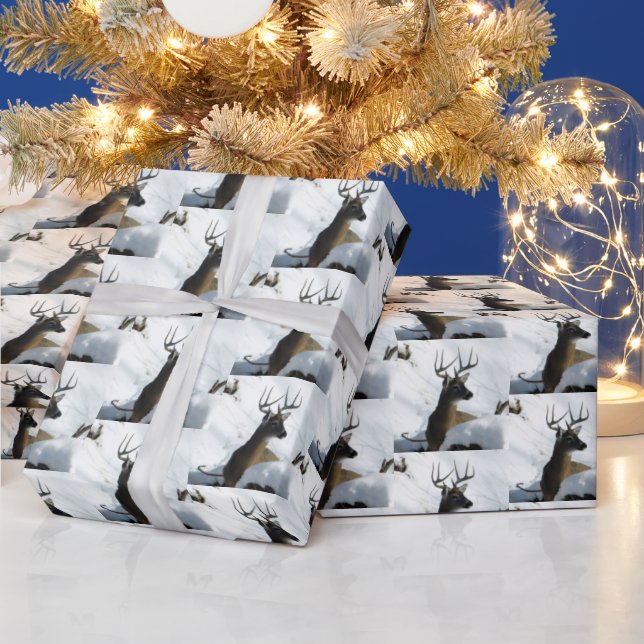 Whitetail Deer im Schnee Geschenkpapier (Feiertage)