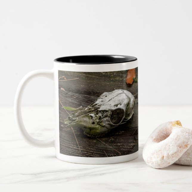 Whitetail Deer Skull Tasse (Mit Donut)