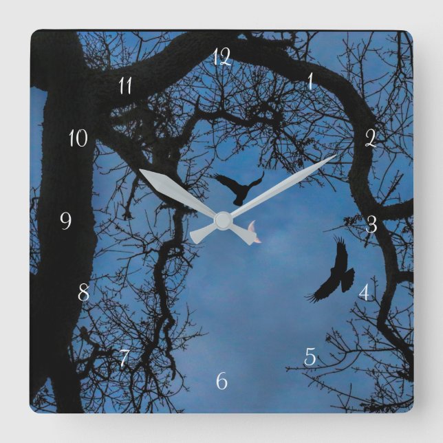 Wiccan Raven and Oak Tree Magic Quadratische Wanduhr (Vorderseite)