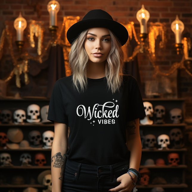 Wicked Vibes Halloween T-Shirt (Von Creator hochgeladen)