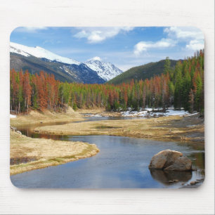 Wicklung der Colorado mit Bergen und Kiefern Mousepad
