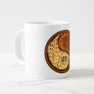 Widder & Holz-Hase. Jumbo-Tasse