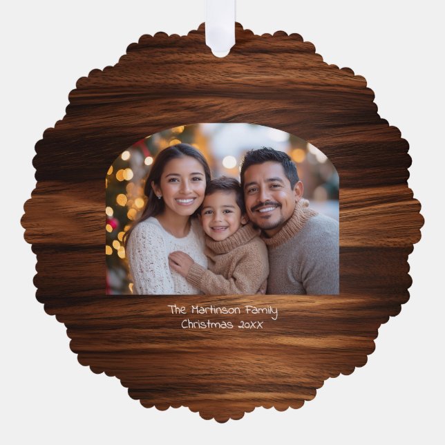 Wide Arch Family Christmas Photo Woodgrain Ornament Karte (Vorderseite)