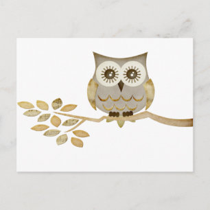 Wide Eyes Owl in Tree Postkarte