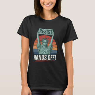 Widerstandsstatue der Freiheitshands von Prot T-Shirt