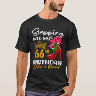 Wie eine Königin für 66 Jahre in meinen 66. Geburt T-Shirt