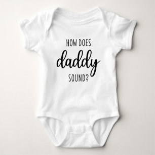Wie klingt Daddy? Baby Strampler