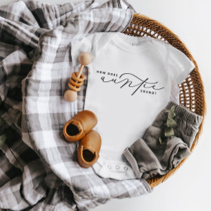 Wie macht Tantie Sound Baby Announctions Geschenk? Baby Strampler