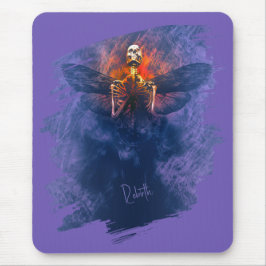 Wiedergeburt. Skelett mit aufsteigenden Flügeln Mousepad