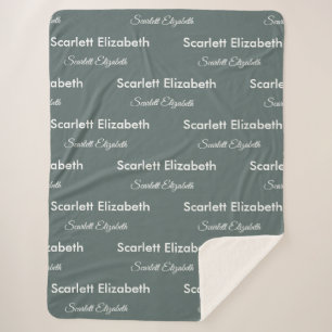 Wiederholter Name Modern Boho Balsam Green Sherpadecke