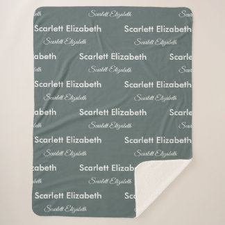 Wiederholter Name Modern Boho Balsam Green Sherpadecke