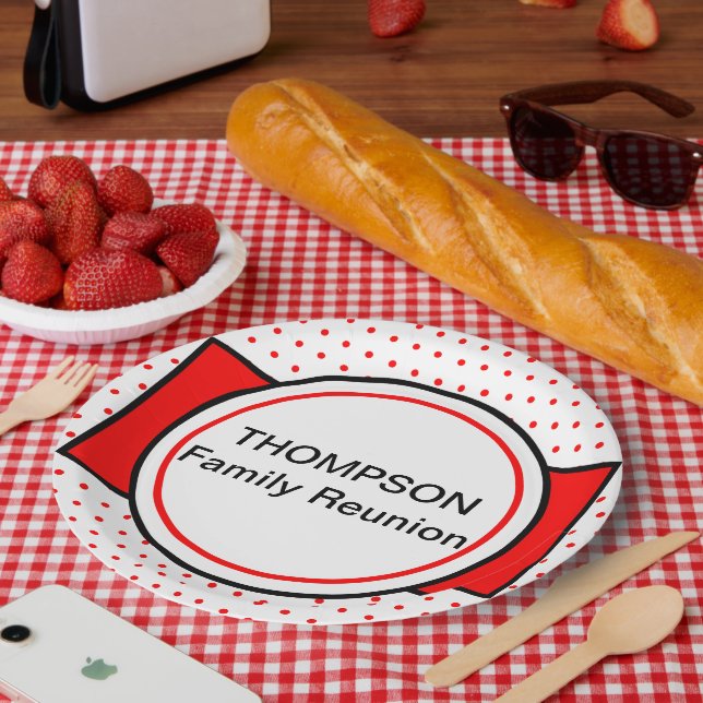 Wiedersehen der Red Polka Dots Family Pappteller (Picknick)