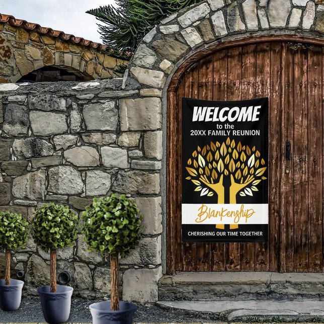 Wiedersehen Hands der Familie Tree Blätter benutze Banner (Welcome family with hands holding leaves on black with gold text vertical format reunion banner.
)