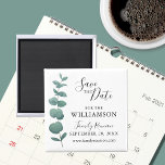 Wiedersehen Save the Date Magnet<br><div class="desc">Lass deiner Familie das Datum für deine nächste Wiedersehen mit diesem stilvollen Speichern des Datums Magneten. Es zeichnet sich durch eine einfache Aquarellfarbe Eukalyptus mit eleganter Typografie aus. Einfach anpassbar. Ändern Sie mithilfe des Entwurfstools die Textgröße, den Stil oder die Farbe. Weil wir unsere Kunstwerke erstellen, werden Sie dieses exakte...</div>