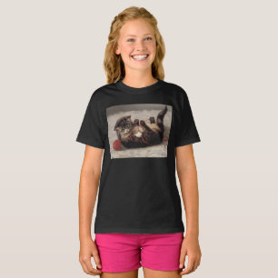 Wiegenlied der Katze, Eine Katze spielt mit einem T-Shirt