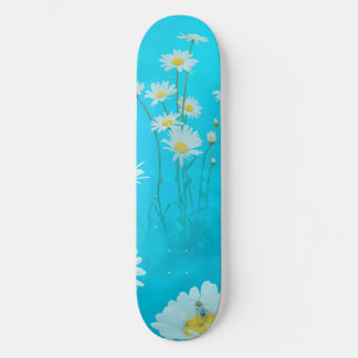 Wiese der Gänseblümchen Skateboard