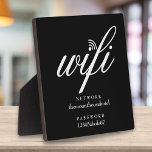 WiFi-Netzwerk- und Kennwortsignatur Fotoplatte<br><div class="desc">Cooles Skript-WiFi-Zeichen,  das mit Ihrem Netzwerk und Passwort-Details personalisiert werden kann. Ideal für Hotels,  Firmen,  Zuhause,  Pensionen und alle Orte,  an denen Sie Ihr Internetkennwort teilen möchten. Sie können die Hintergrundfarbe an Ihre geschäftliche oder Firmenmarke anpassen. Entwickelt von Thisisnotme©</div>