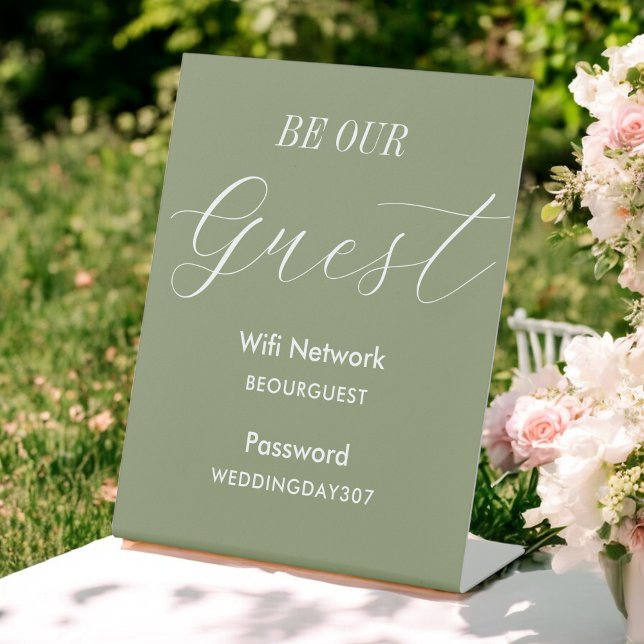 WiFi Sage Green Be Our Guest Wedding Sockelschild (Von Creator hochgeladen)