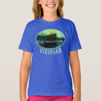 Wikingschiff und Nordlichter