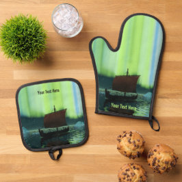 Wikingschiff unter Nordlicht Ofenhandschuh & Topflappen-Set