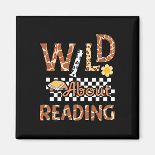 Wild About Reading Lehrer liest Bücher zurück zur  Magnet