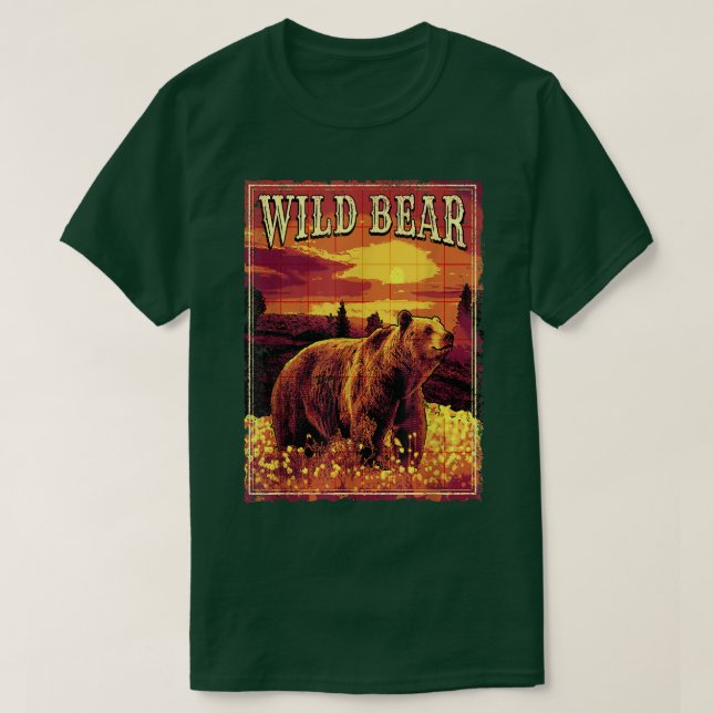 Wild bear in nature  T-Shirt (Design vorne)