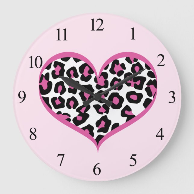 Wild bei Heart Leopard Print Große Wanduhr (Vorderseite)