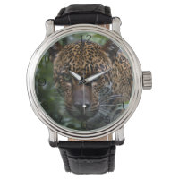Wild Gepunkteter Jaguar im Wald,