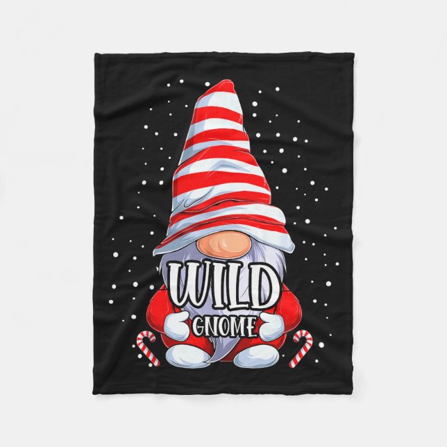 Wild Gnome Christmas Pajamas Matching Family Group Fleecedecke (Vorderseite)