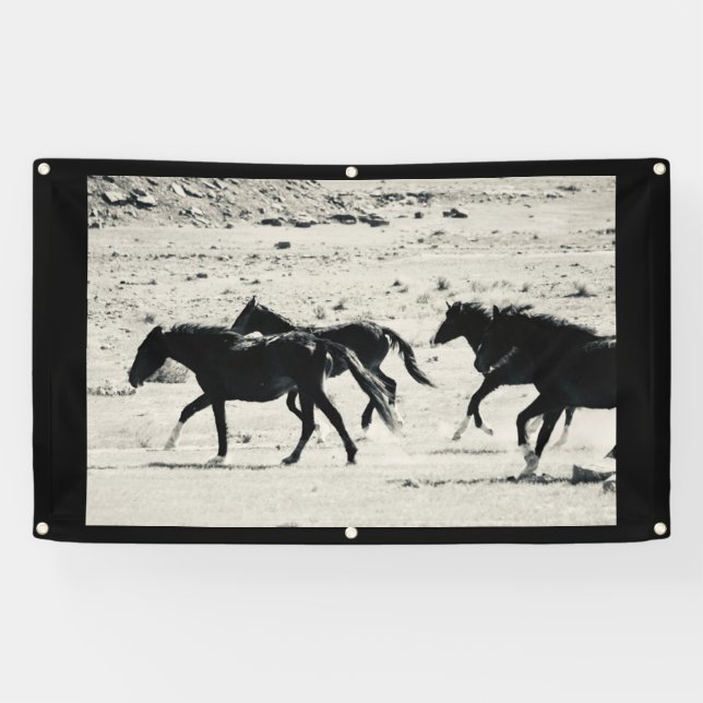 WILD HORSE VON UTAH Banner MIT GROMMETEN (Horizontal)