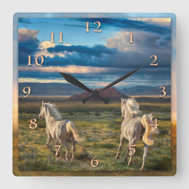 WILD HORSES "Live to Run" Quadratische Wanduhr (Vorderseite)