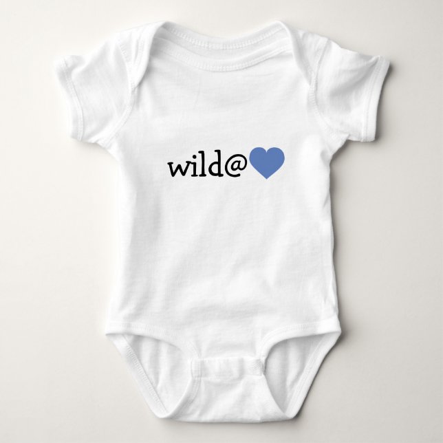 Wild im Herzen - Baby Blue Heart Strampler (Vorderseite)