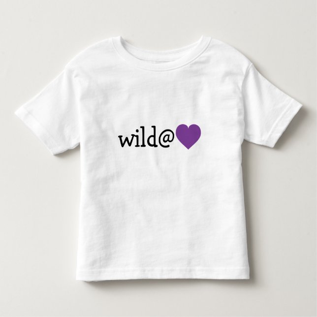Wild im Herzen - Lila Herz Kleinkind T-shirt (Vorderseite)