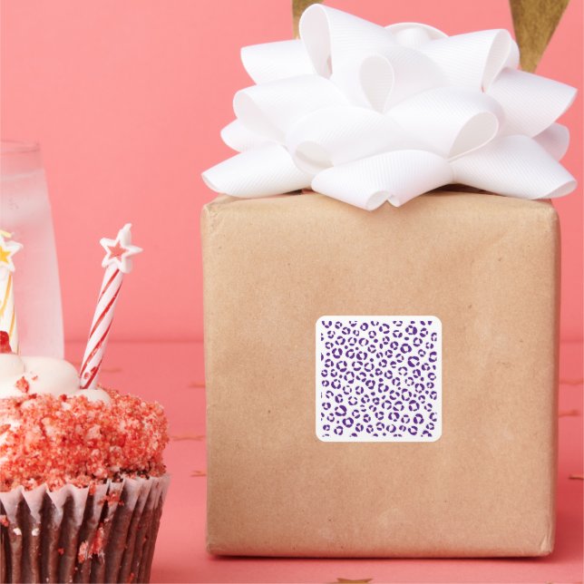 Wild in Violet Quadratischer Aufkleber (Party)