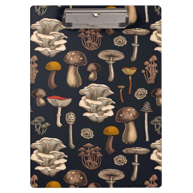 Wild Mushrooms on Grafit Klemmbrett (Vorderseite)