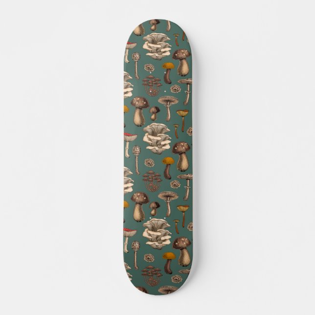 Wild Mushrooms on pine green Skateboard (Vorne)